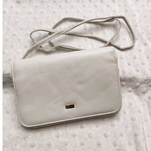 Buxton White Leather 3 in 1 ( Crossbody, Clutch, Wallet) Handbag